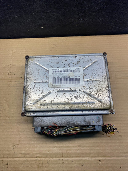 2004 GMC Envoy Silverado Engine Computer ECU ECM Module AE6230 DW0