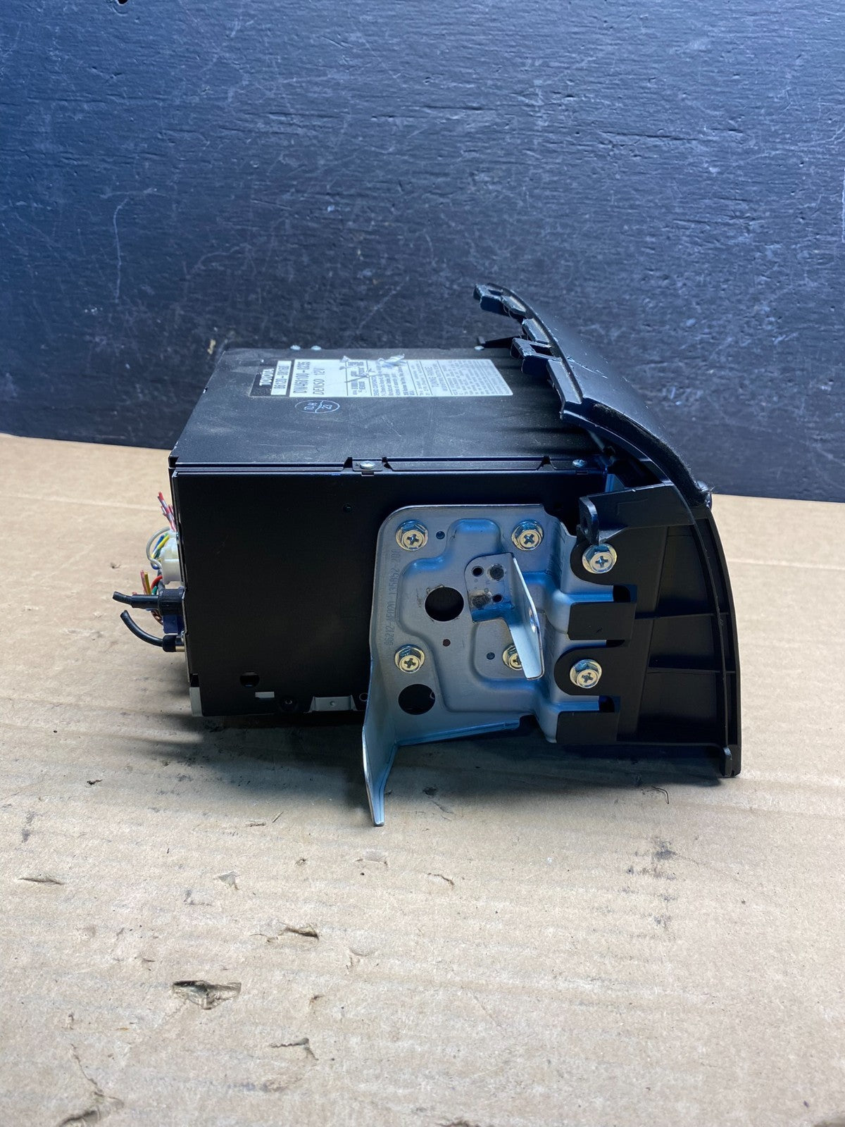 2006 to 2010 Toyota Sienna AM FM CD Screen Display Radio ae8191 DG3