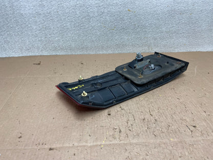 1999 2000 2001 Honda Odyssey Right Passenger RH Tail Light Inner OEM Y3034 DW5
