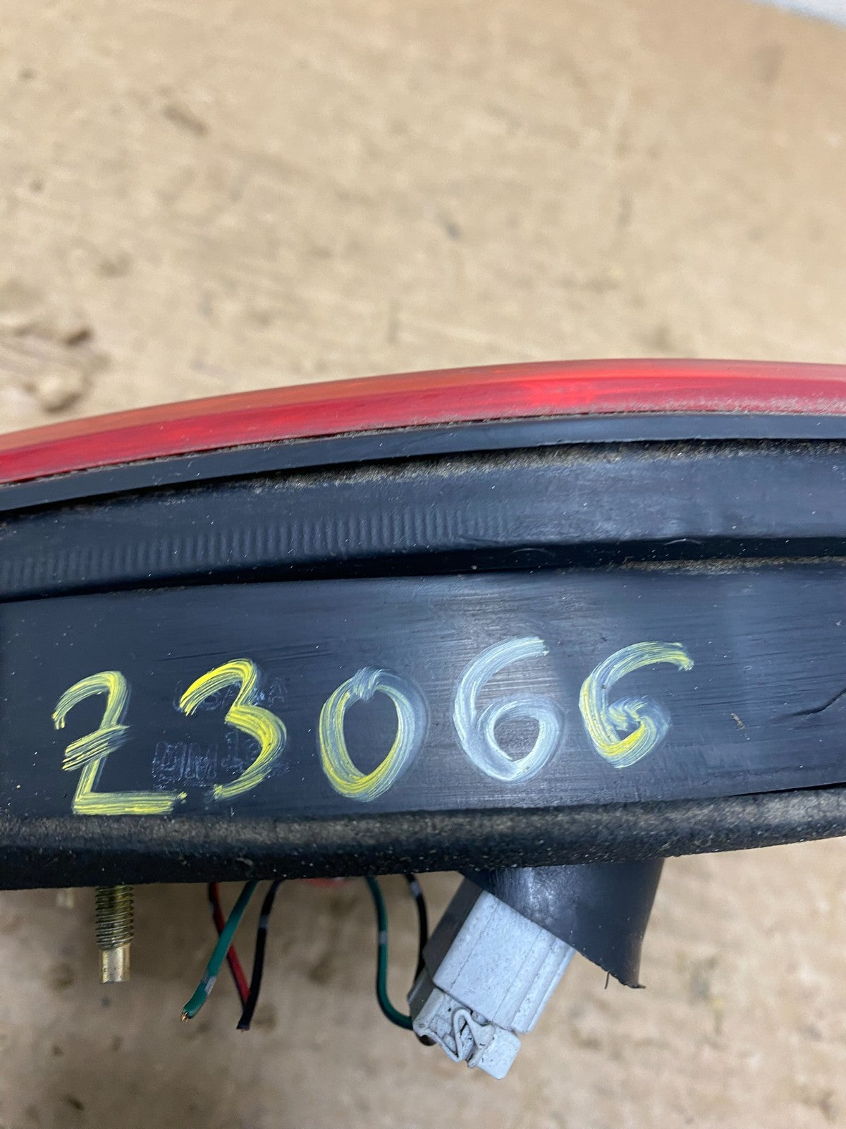 1998 to 2000 Honda Accord Left Driver LH Side Inner Tail Light OEM Z3066 DW6