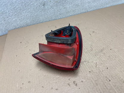 2003 2004 2005 Chevrolet Cavalier Right Passenger RH Tail Light OEM AB2473 DG4