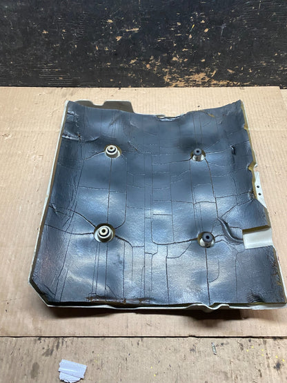 2001 to 2004 Cadillac Deville Seville Northstar Engine Motor Cover W5760 DG7