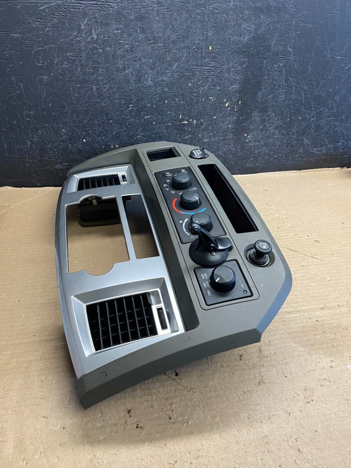 2006 to 2008 Dodge Ram Radio Climate Control A/C Heat Dash Bezel Trim AH3655 DG1