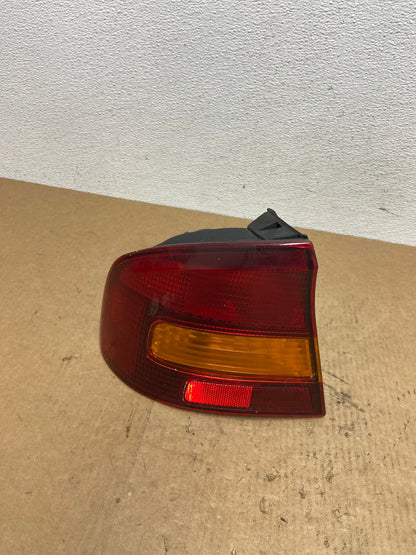 2000 to 2004 Subaru Legacy Left Driver LH Side Tail Light AC3346 LK0