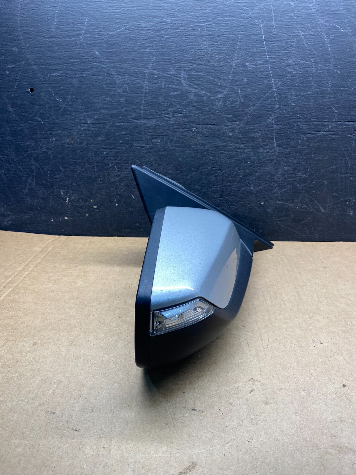 2016 to 2018 Chevrolet Malibu Right Passenger Turn Signal Door Mirror ah6989 DG10