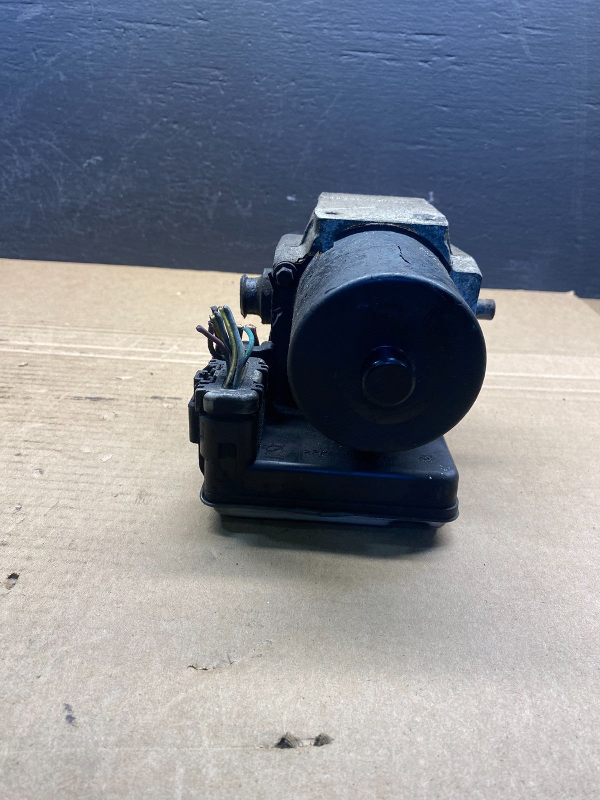 2003 - 2005 Chevrolet Silverado GMC Sierra ABS Anti-Lock Brake Module ac4446 DG2