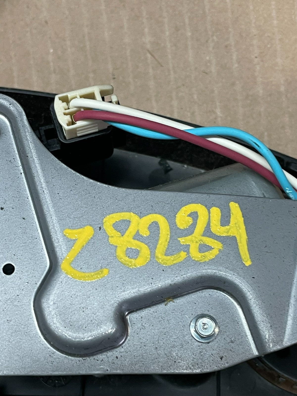 2011-2013 Jeep Grand Cherokee Tailgate Back Door Rear Wiper Motor Wiper Z8284 DG5