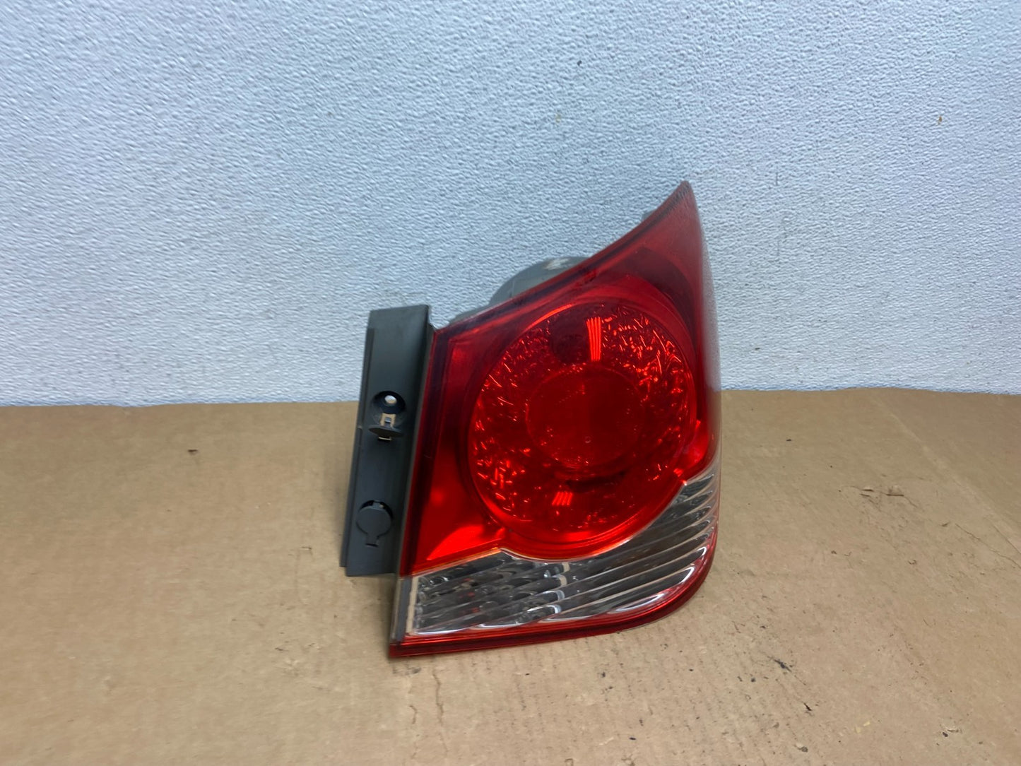 2011 2012 2013 2014 Chevrolet Cruze Right Passinger RH Side Tail Light AC8511 DW2