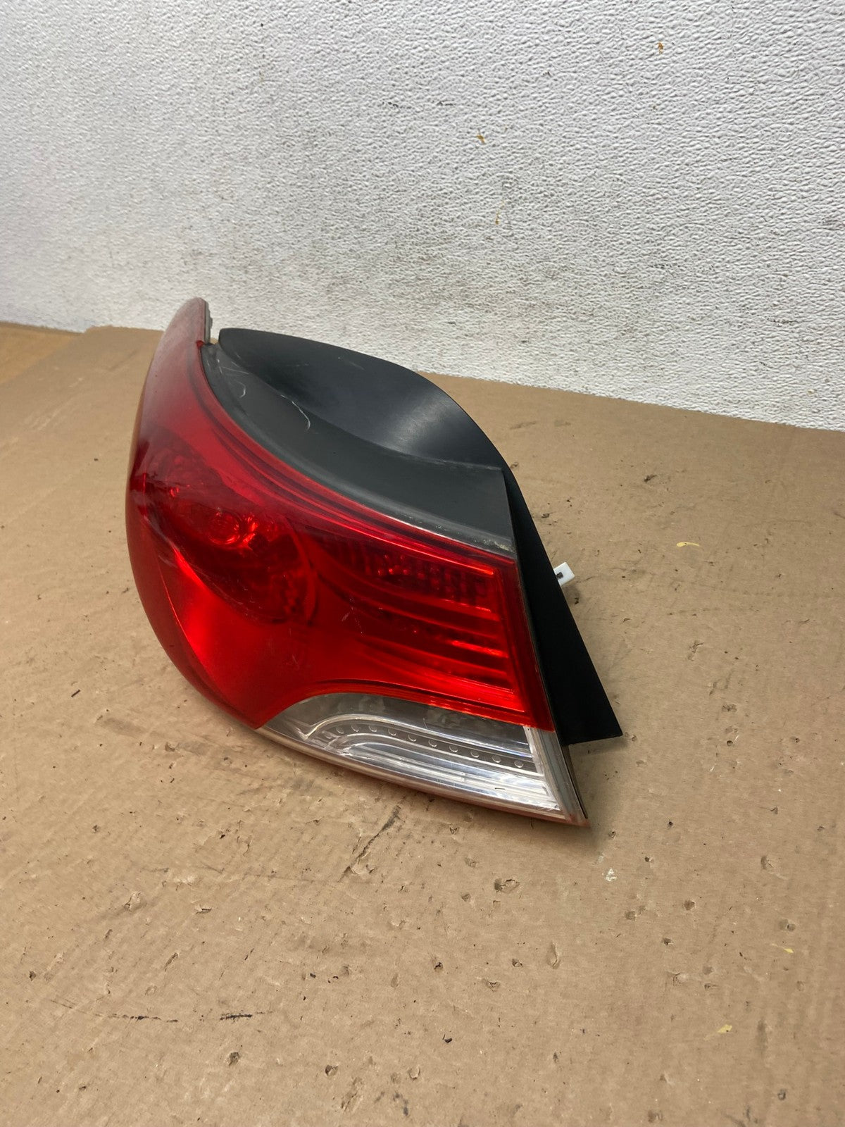 2011 2012 2013 Hyundai Elantra Sedan Left Driver Side Tail Light AD7743 LK1