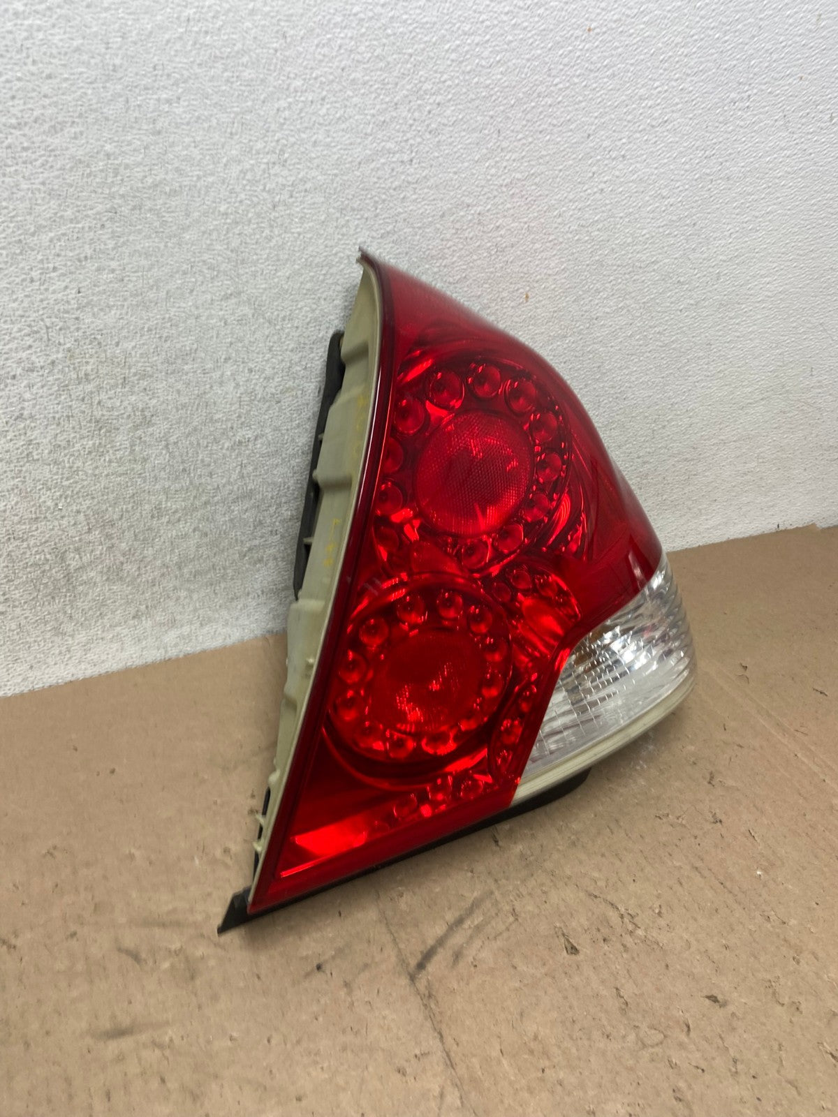 2006 2007 Infiniti M35 M35X M45 Left Driver LH Side Tail Light AG4903 LK1
