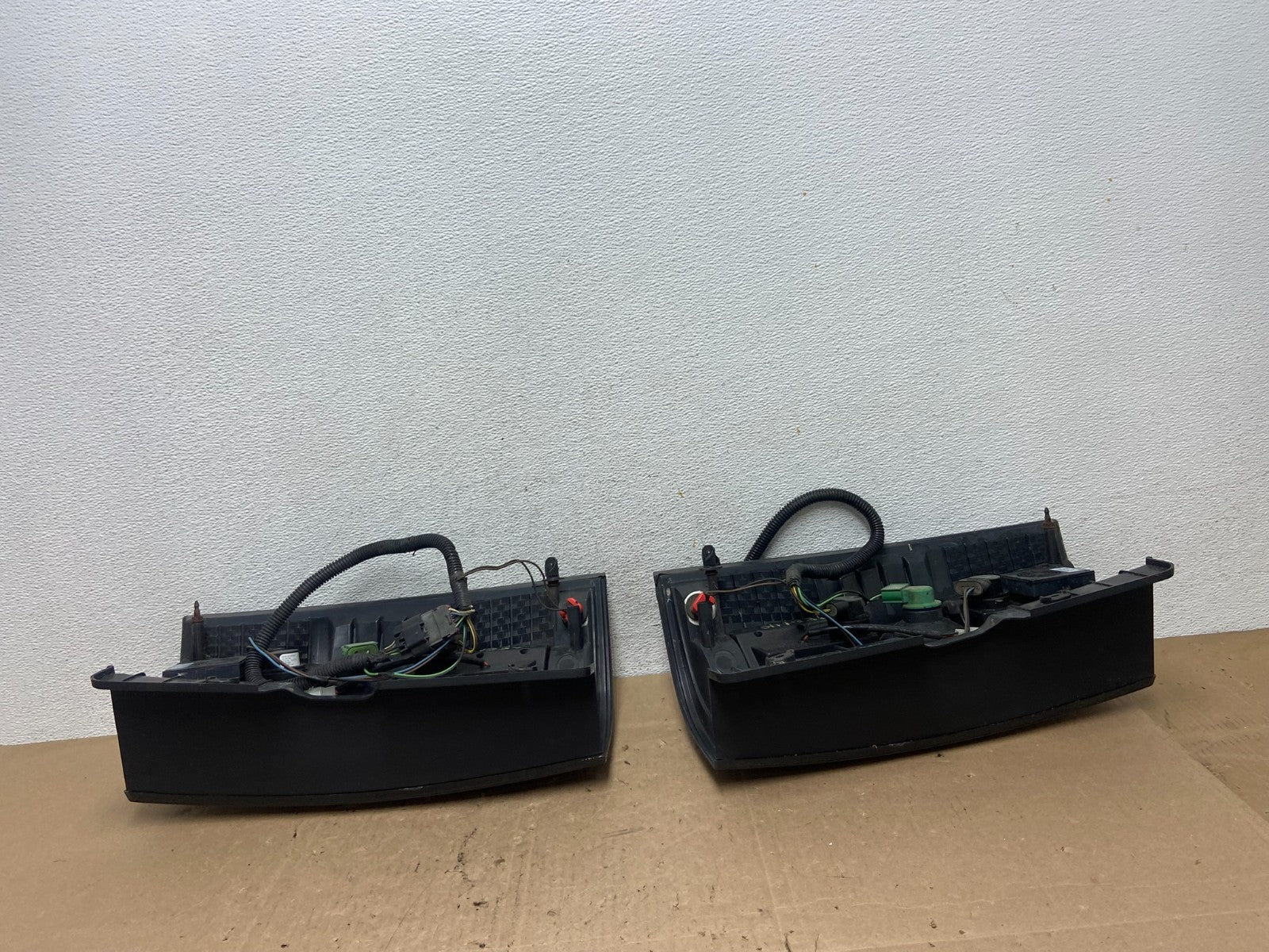 2007 to 2014 Chevrolet Suburban Tahoe 1500 Smoke LED Tail Lights AE61405
