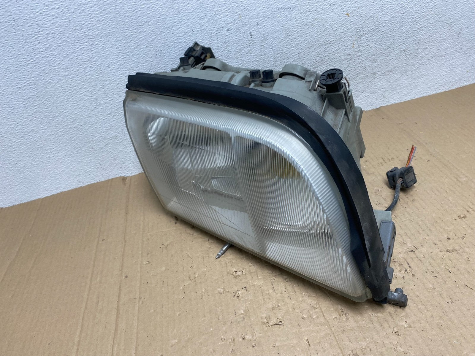1992 1993 Mercedes W140 S500 Right Passenger RH Halogen Headlight AE9029 DW1