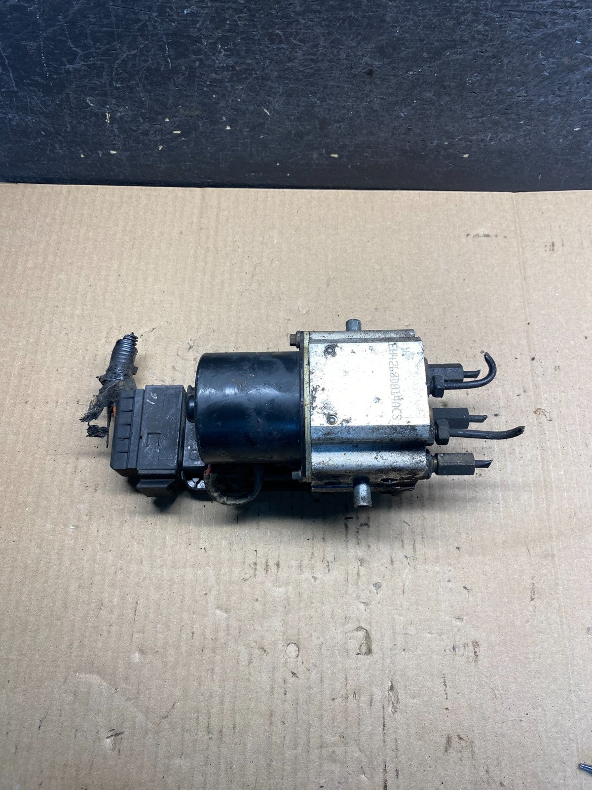 2009 2010 Ford E250 E350 Econoline Anti-Lock ABS Antilock Brake Pump ah1651 DG1
