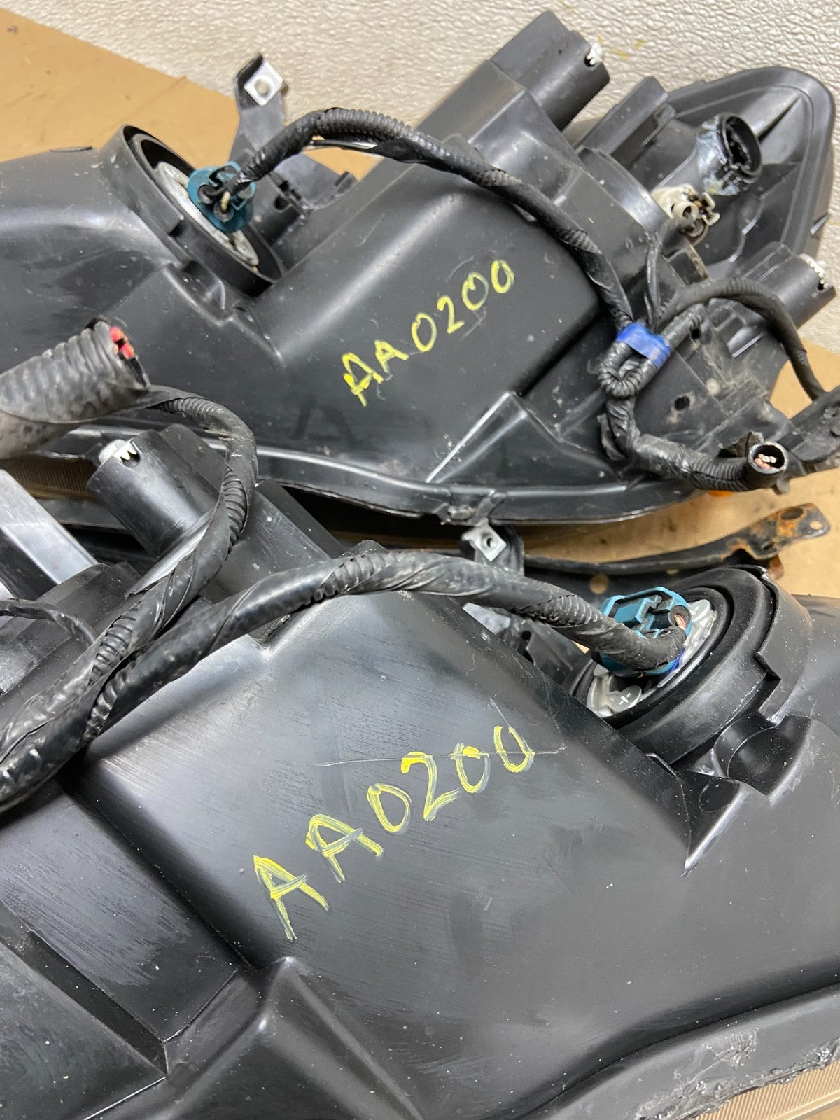2003 - 2007 Honda Accord Left+Right Set Halogen Headlights AA0200 DW14