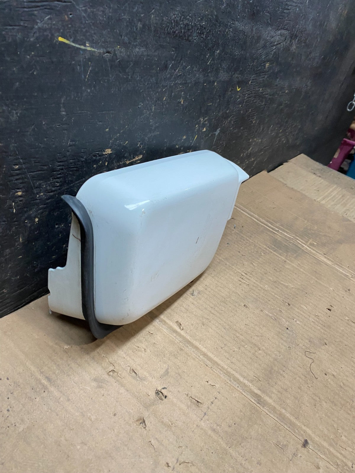 2006 to 2010 Hummer H3 Right Passenger Air Intake Duct Cowl Cover Hood W2182 DG2