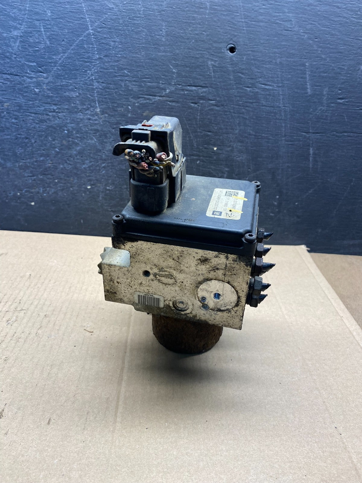 2012-2017 Chevrolet Express GMC Savana ABS Anti Lock Brake Pump ah3194 DG4