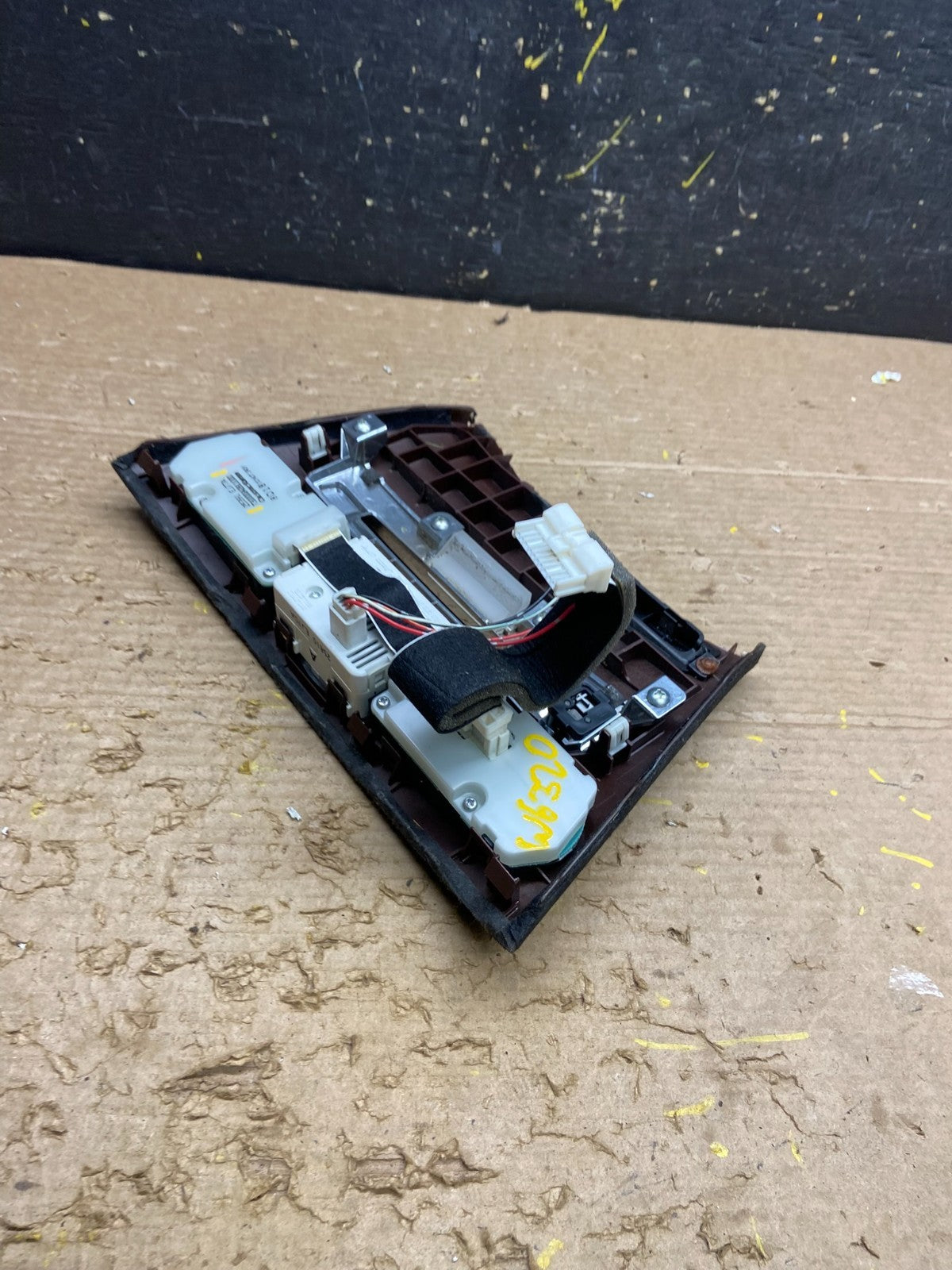 2008 2009 2010 Infiniti M35 Radio Clock Control Panel Plate W6320 DG4