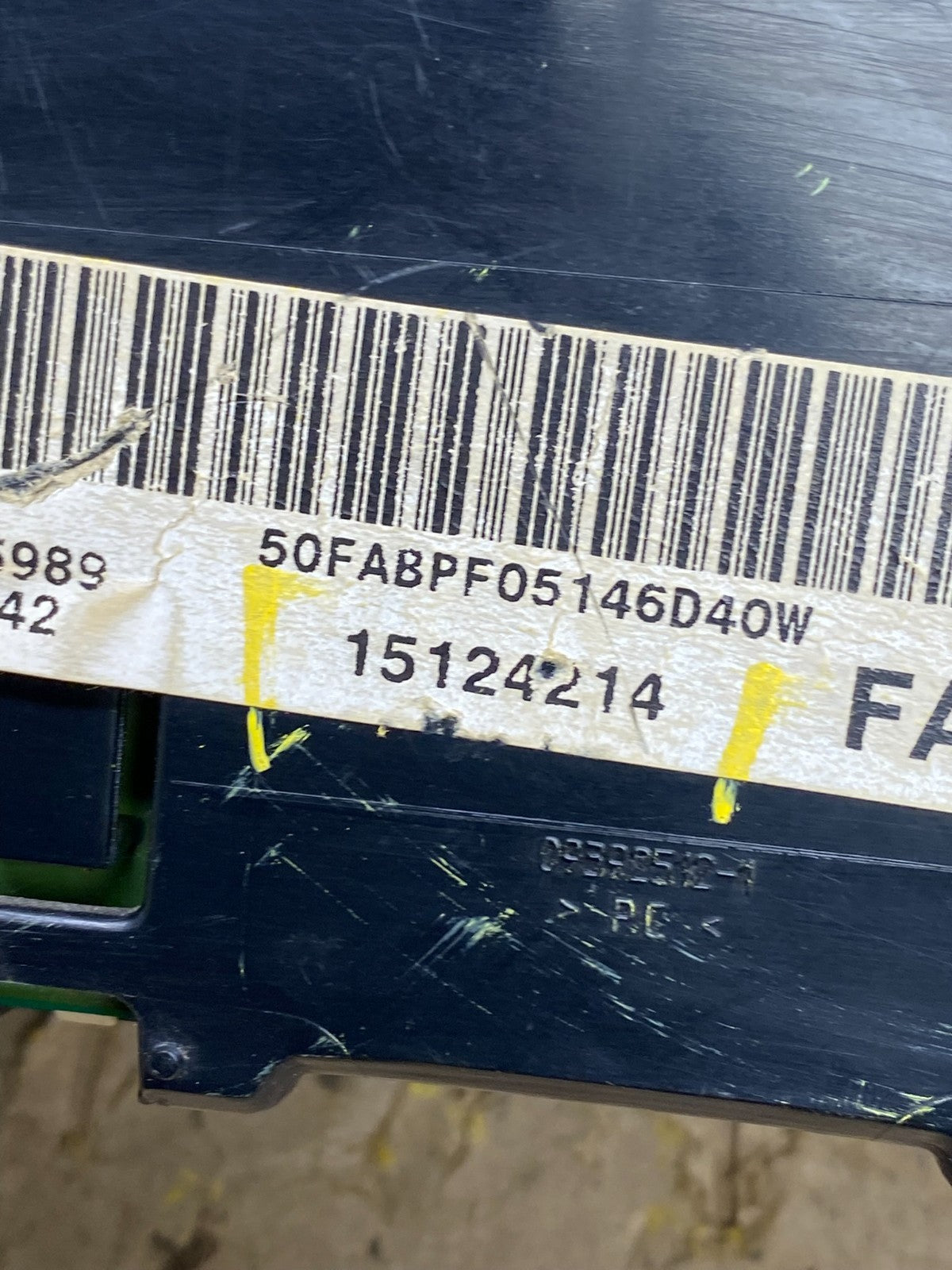 2004 to 2007 Chevrolet Express Speedometer Cluster Gauge OEM  U5529 DG7