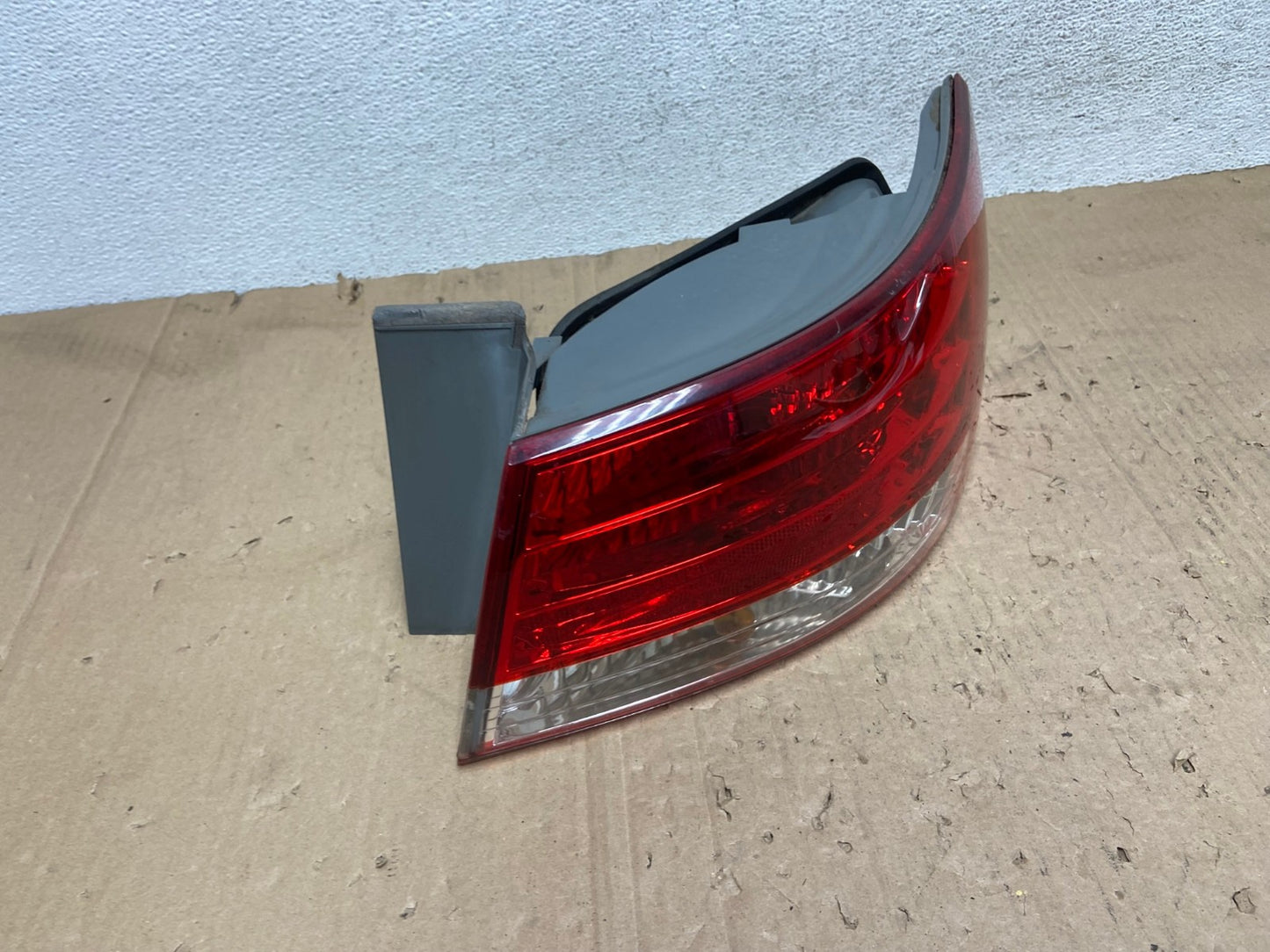 2006 2007 2008 Hyundai Sonata Right Passenger Rh Side Tail Light AE9359 LK2
