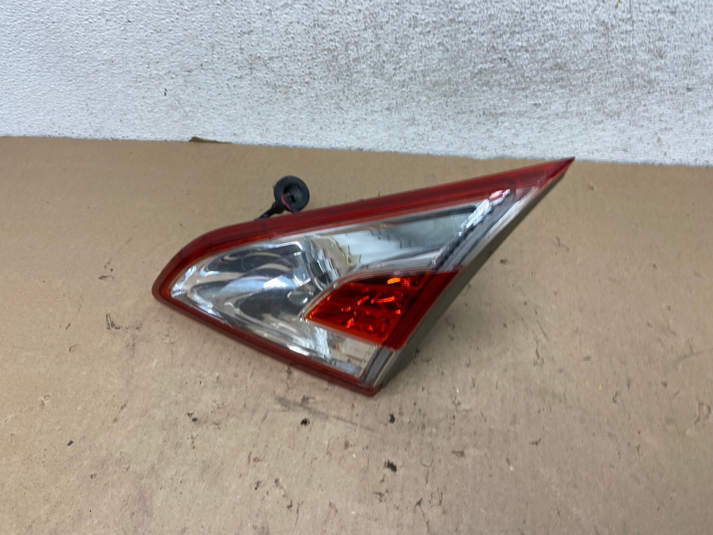 2011-2014 Nissan Murano Right Passenger RH Side Inner Tail Light AG4183 LK1