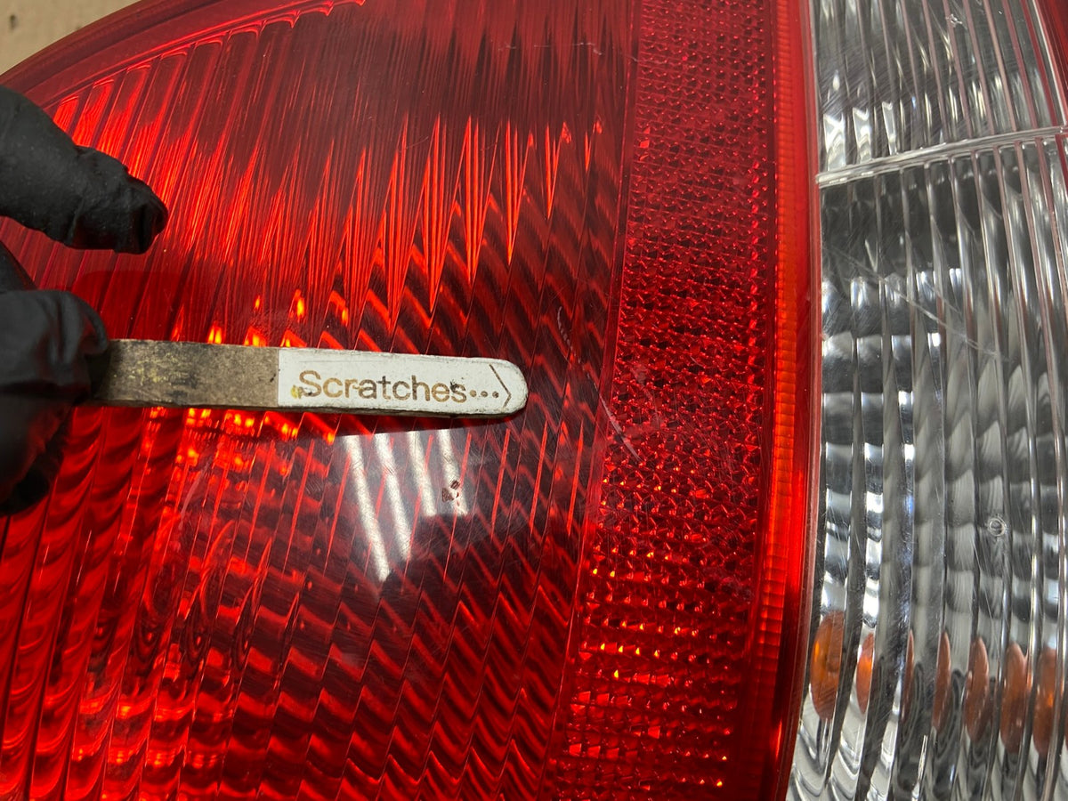 2001-2003 Sedan Hyundai Elantra Left Driver Lh Side Tail Light AH5886 LK3
