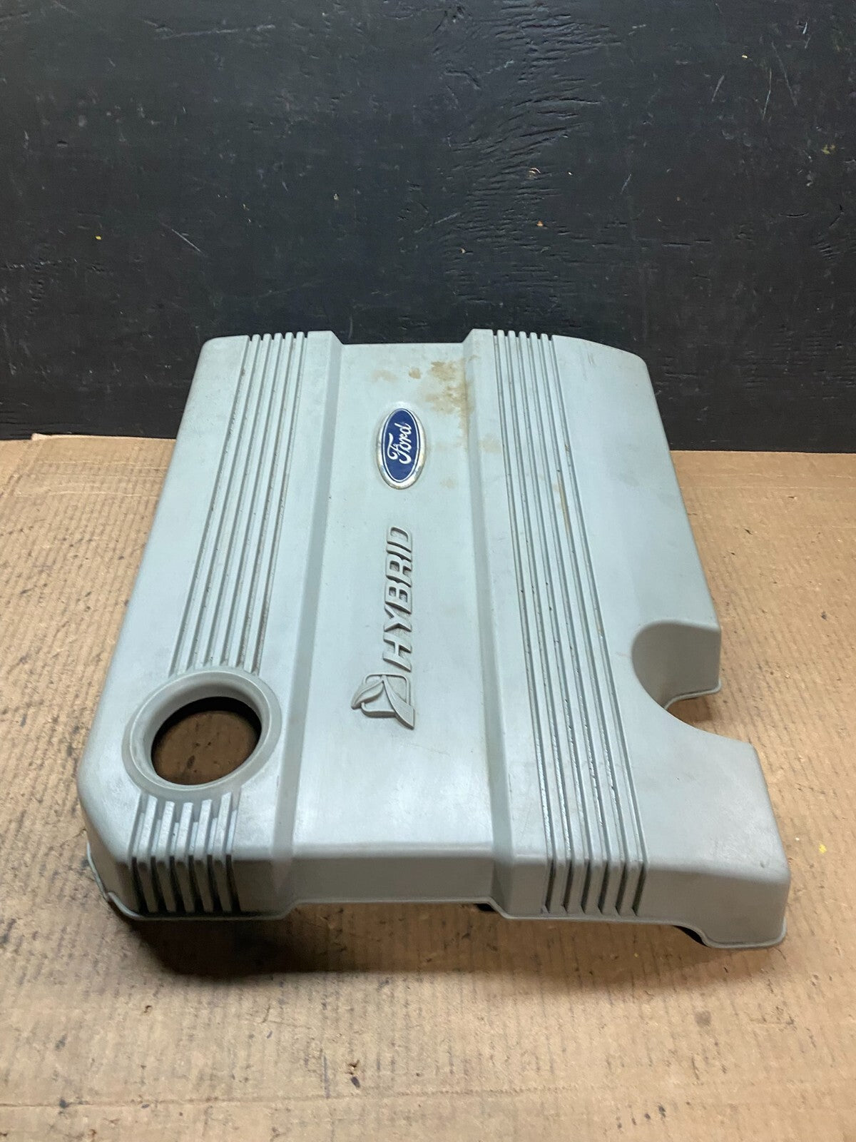 2006 to 2008 Ford Escape Hybrid Engine Motor Cover G2911 DG12