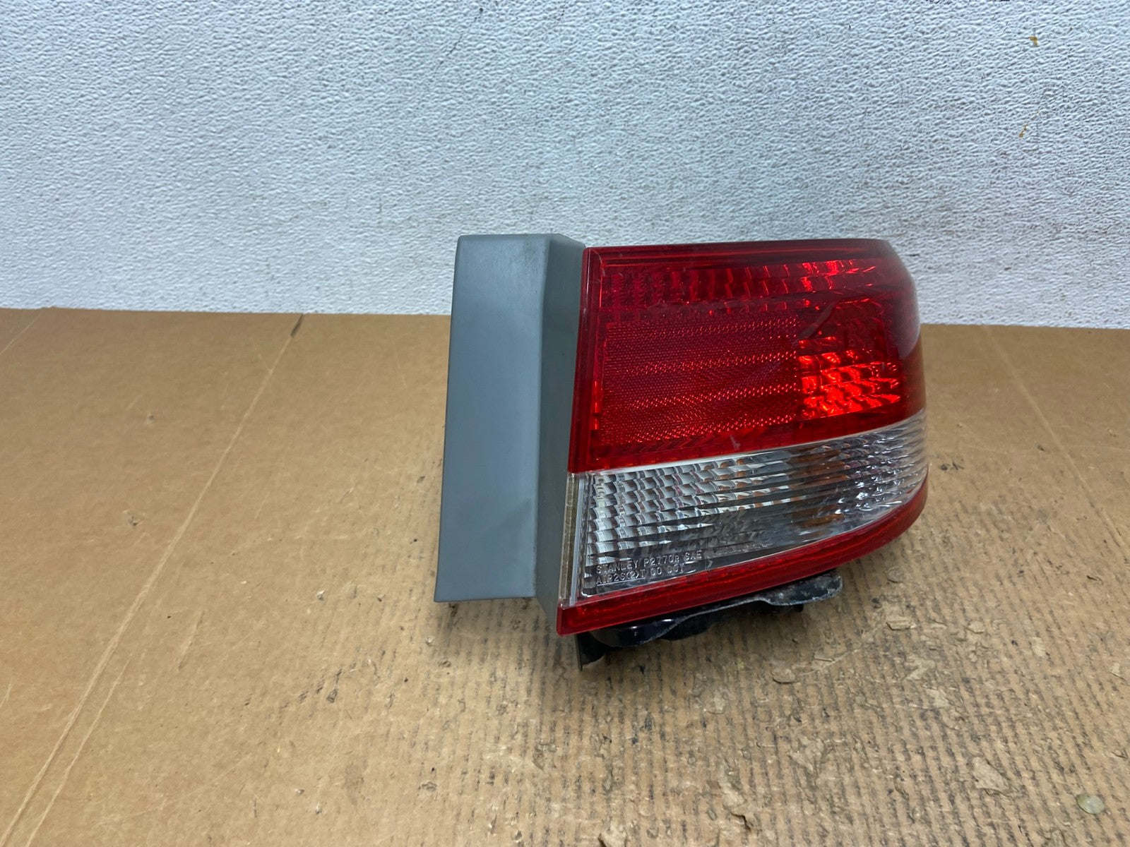 2003 to 2004 Honda Accord Sedan Right Passenger Rh Side Tail light AE2739 LK2