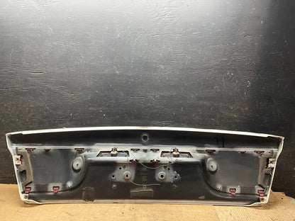 2000-2002 Saturn SL2 Sedan Center Tail Light Lid Trunk Rear Panel  V9596 DG9
