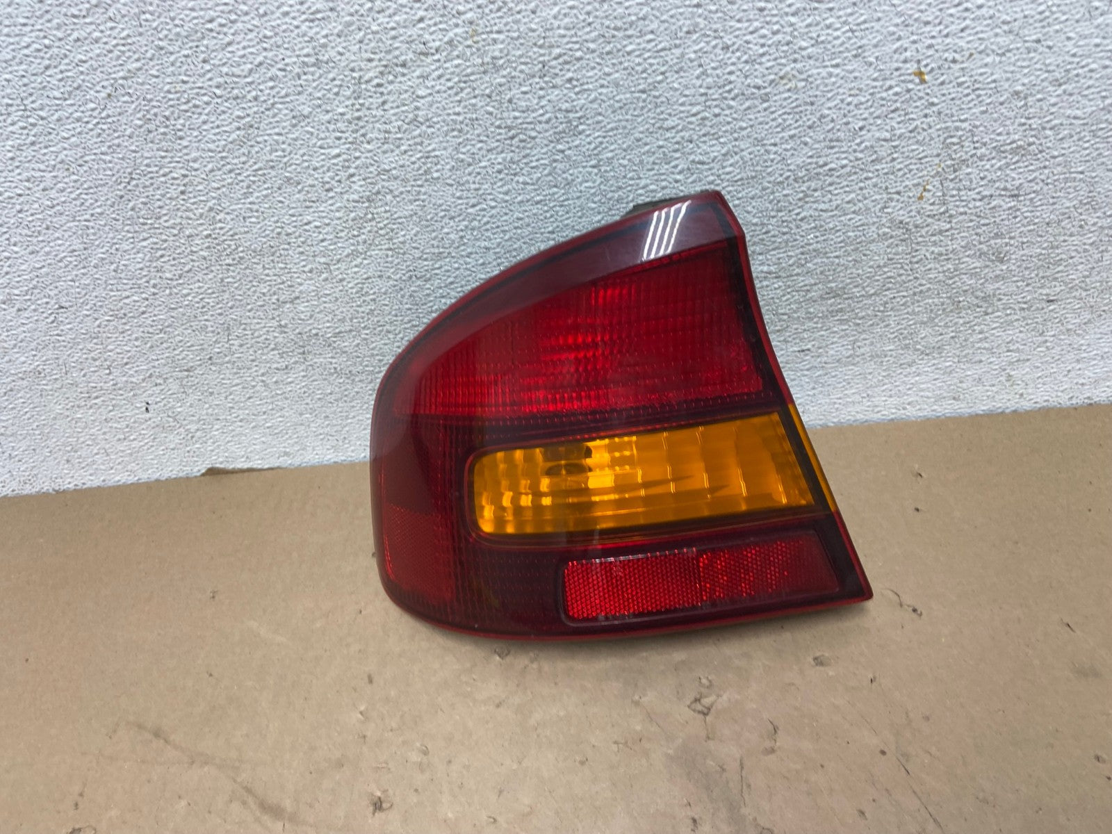 2000 to 2004 Subaru Legacy Left Driver LH Side Tail Light AG4233 LK0