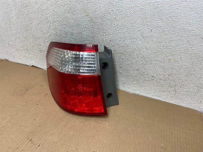 2005 2006 2007 Honda Odyssey Left Driver LH Side Tail Light AH3021 LK2
