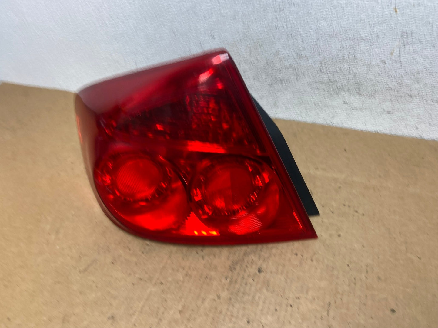 2005 to 2006 Infiniti G35 Left Driver Lh Side Tail Light AD4692 LK1