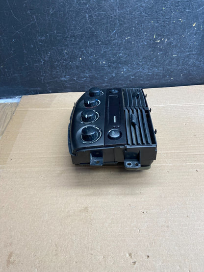 2004-2005 Toyota Sienna AC Climate Heater Temperature Control Air Vent AG4991 DG2