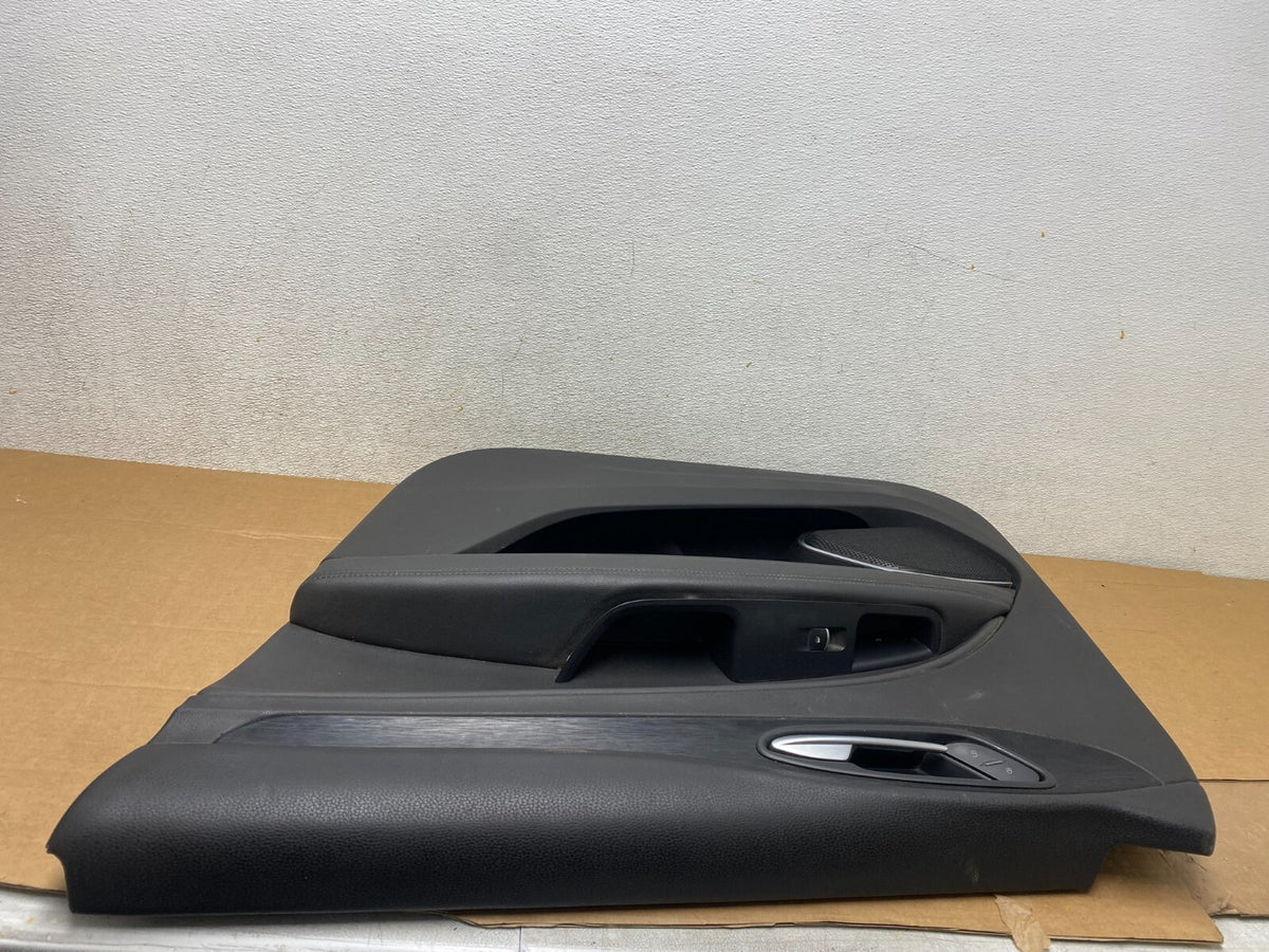 2017-2022 Alfa Romeo Stelvio Front Right Passenger Interior Door Panel M6907 DG5