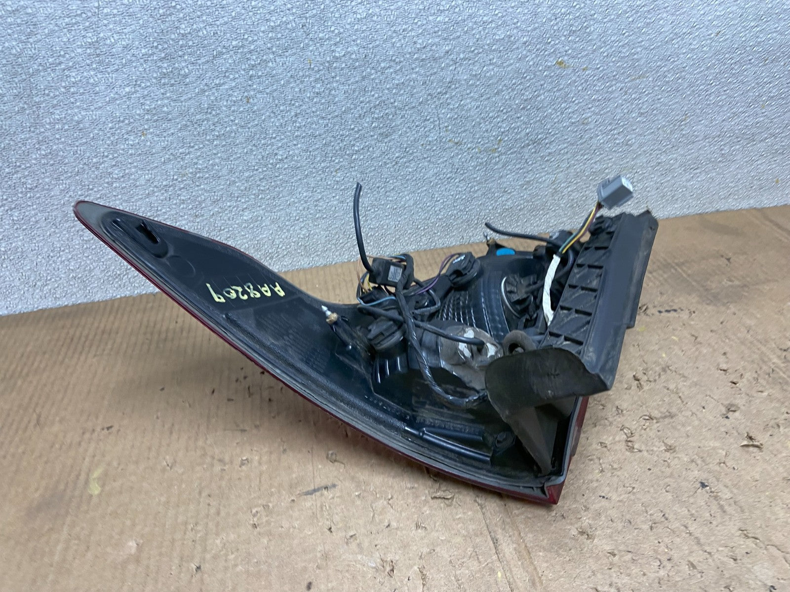 2011 2012 2013 2014 2015 Ford Explorer Left Driver LH Side Tail light AA8209 LK4