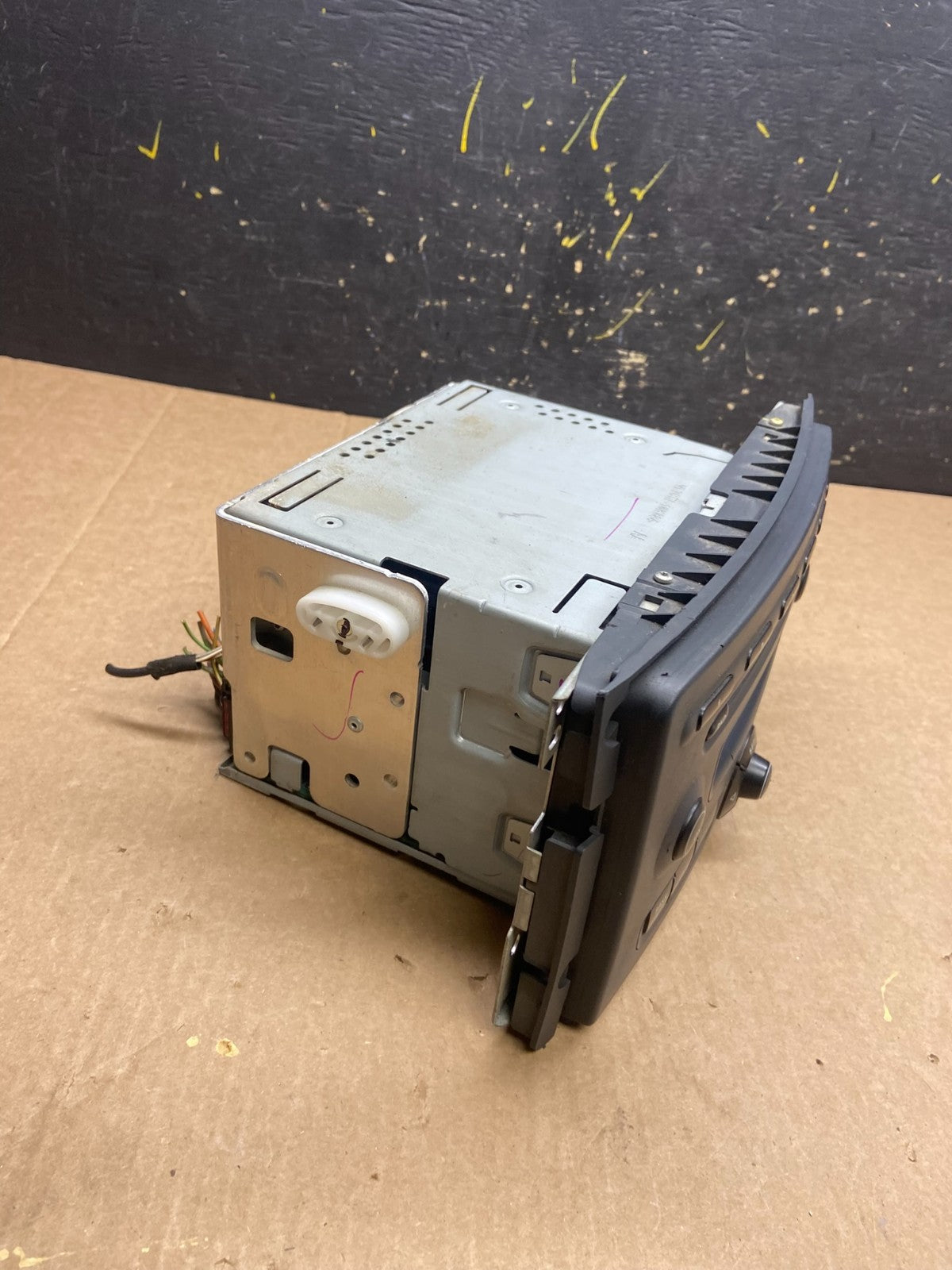 2008-2013 Smart Fortwo AM/FM Radio Receiver 6 CD Changer  X6575 DG3