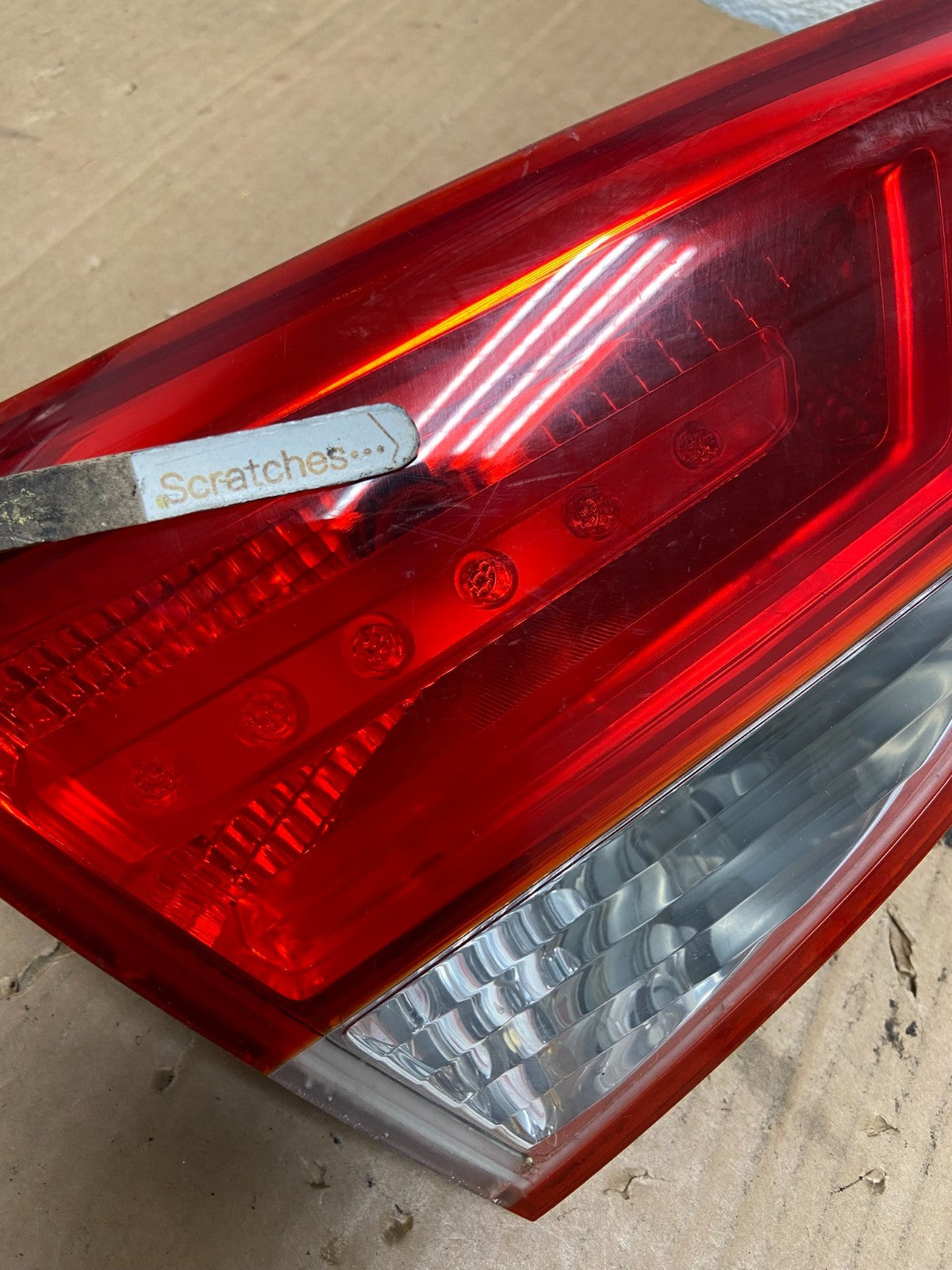2010 to 2015 Hyundai Tucson Left Driver Lh Inner Tail Light AI8765 LK3