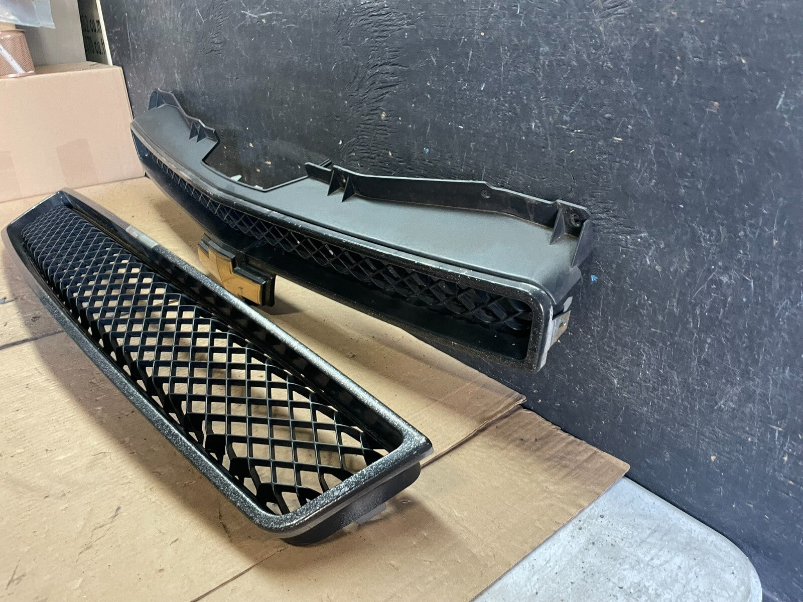 2007 to 2014 Chevrolet Avalanche Front Upper Lower Set Grill Grille N5625 PS1