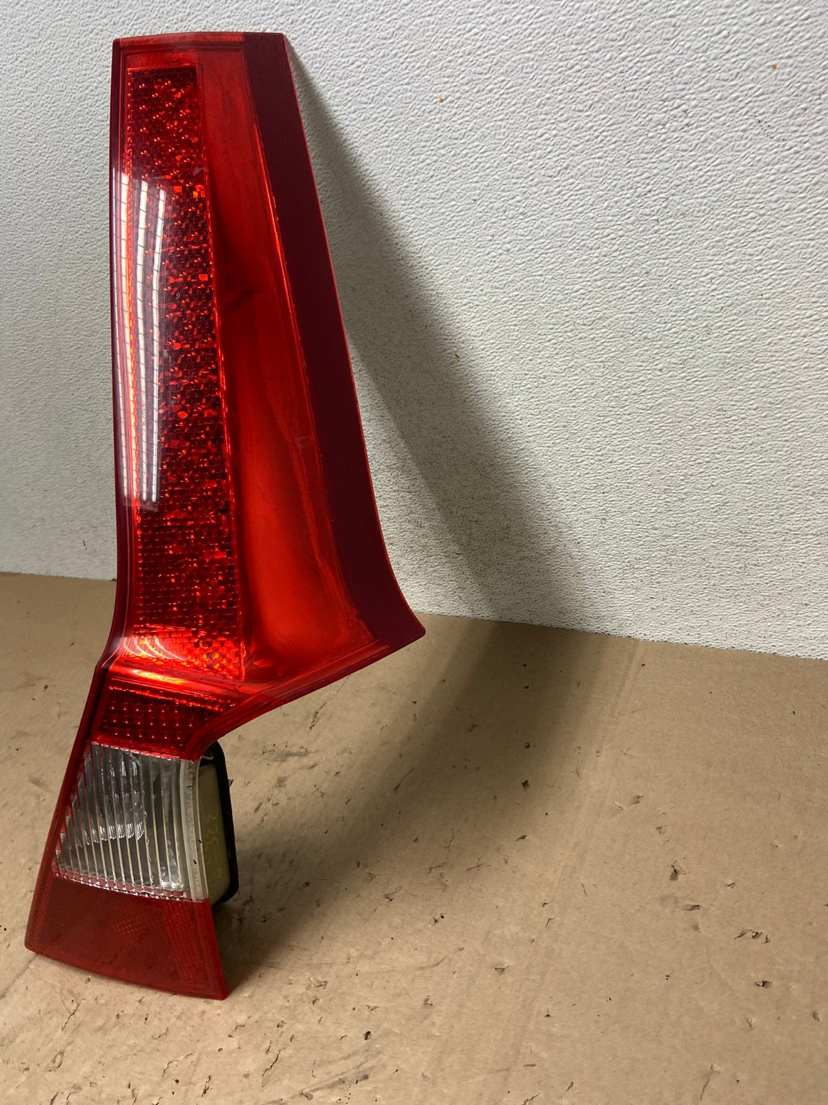 2008 to 2013 Volvo XC70 V70 Right Passenger Tail Light Upper AG5322 LK1