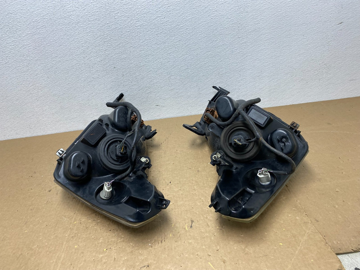2008 2009 2010 2011 Ford Focus Left+Right Headlights Halogen AC1494 DW15