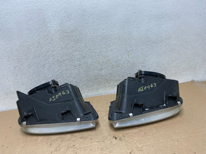 2002 to 2004 Volkswagen Jetta Left+Right Headlights AI0963 DW8