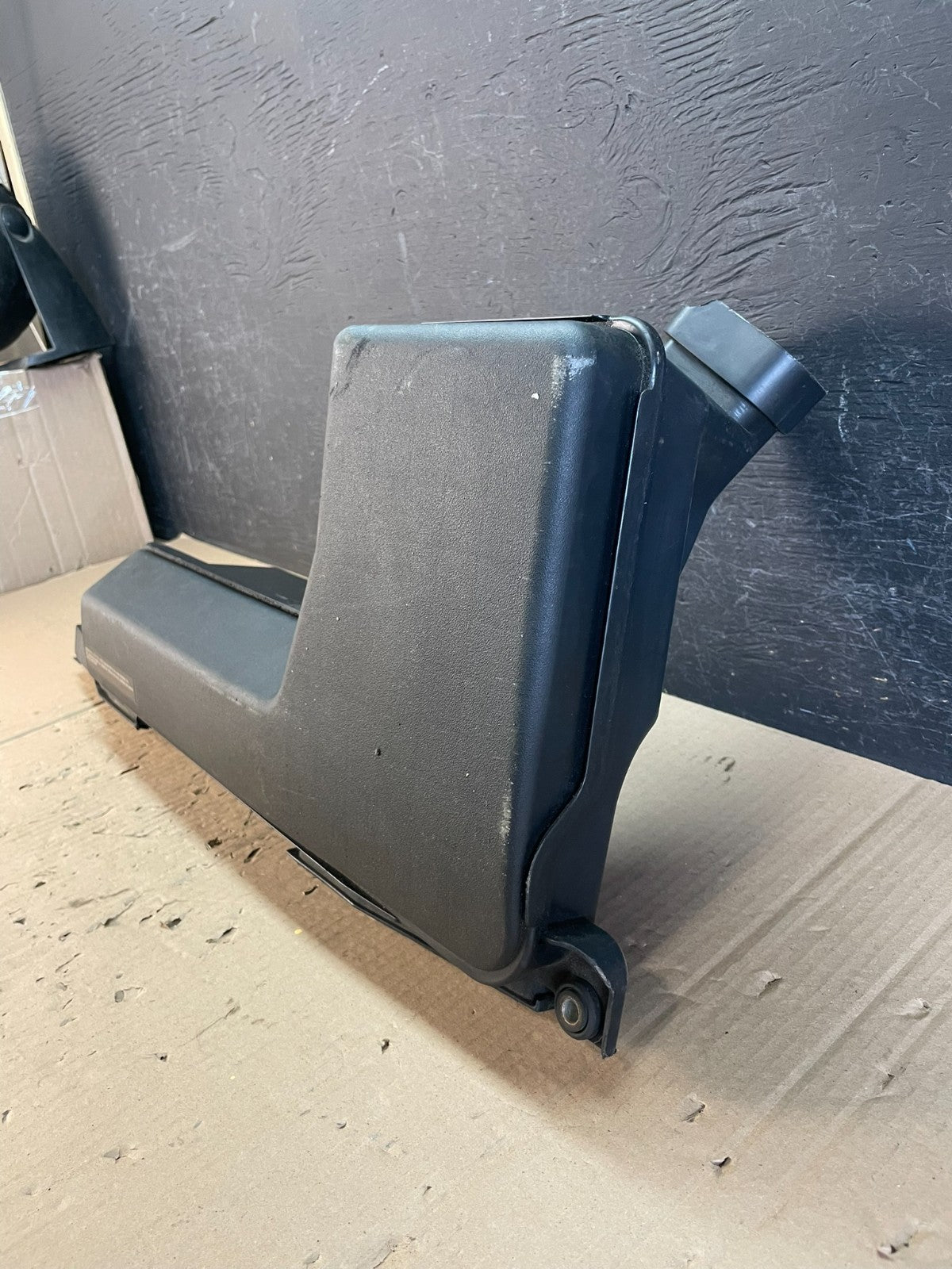 2013-2016 Nissan Pathfinder Upper Air Intake Duct AE0740 DG1
