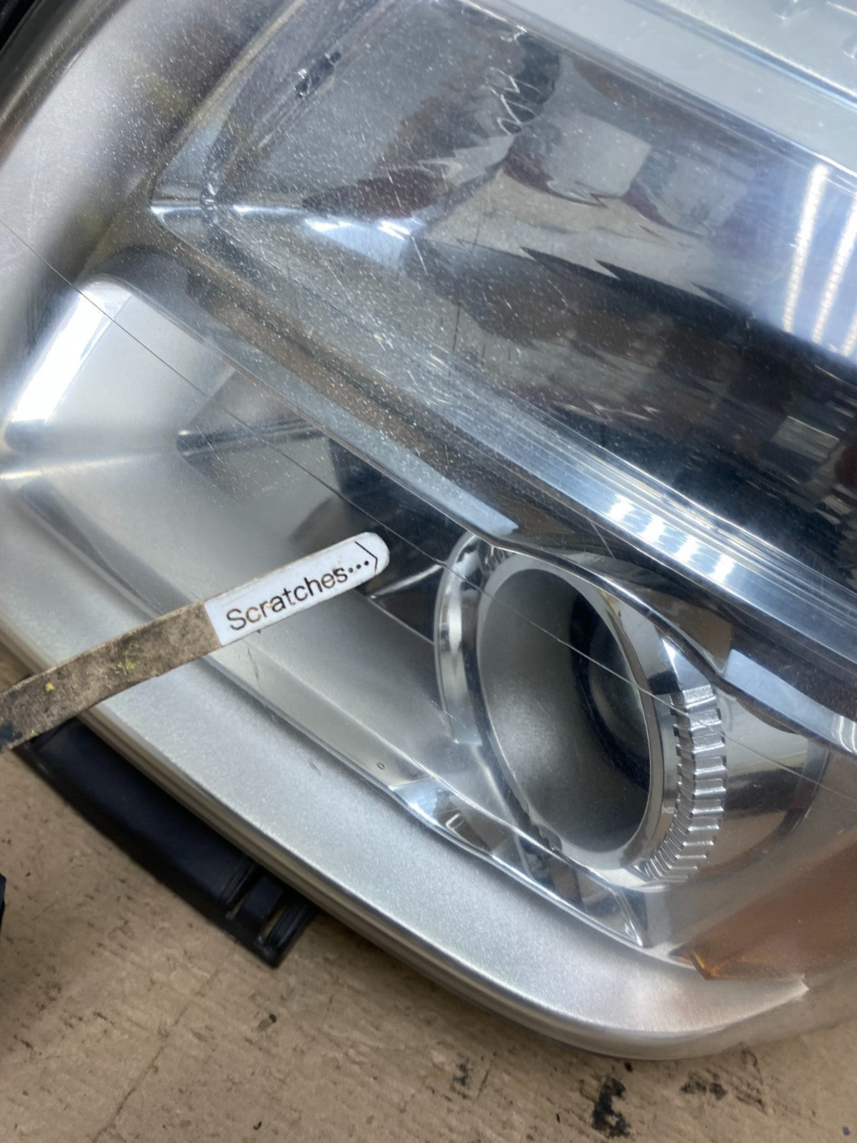 2010 to 2015 GMC Terrain Halogen Left Driver Lh Side Headlight AF4722 DW3