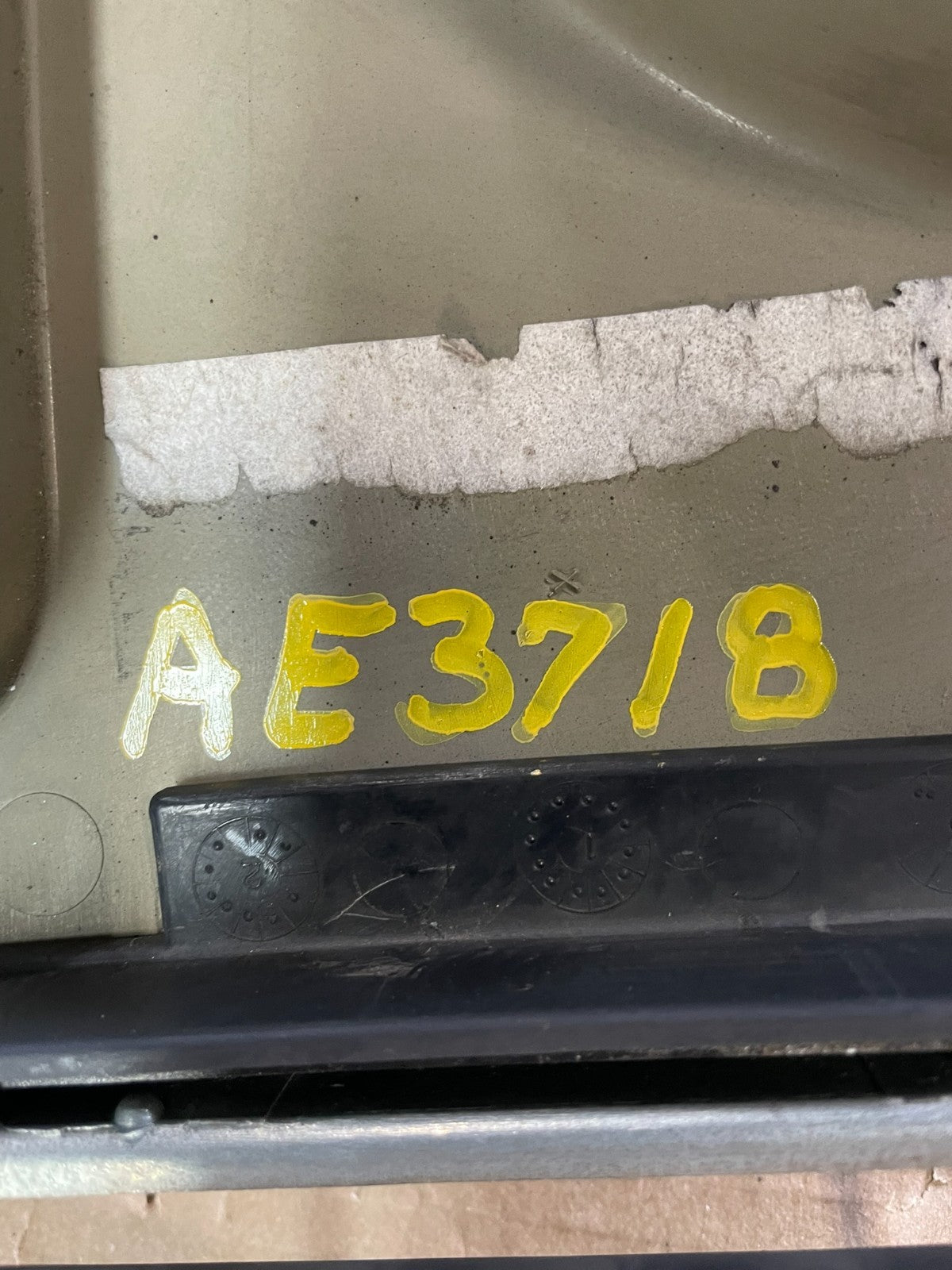 2002 2003 2004 Jeep Liberty Grill Grille Plastic f8756 DG7