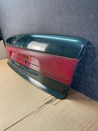 1997 - 1999 Saturn S Sedan Center Tail Light Lid Trunk Rear Panel AE8371 DG1