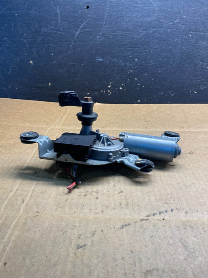 2004 to 2010 BMW X3 E83 Rear Windshield Wiper Motor OEM ab3788  DG1