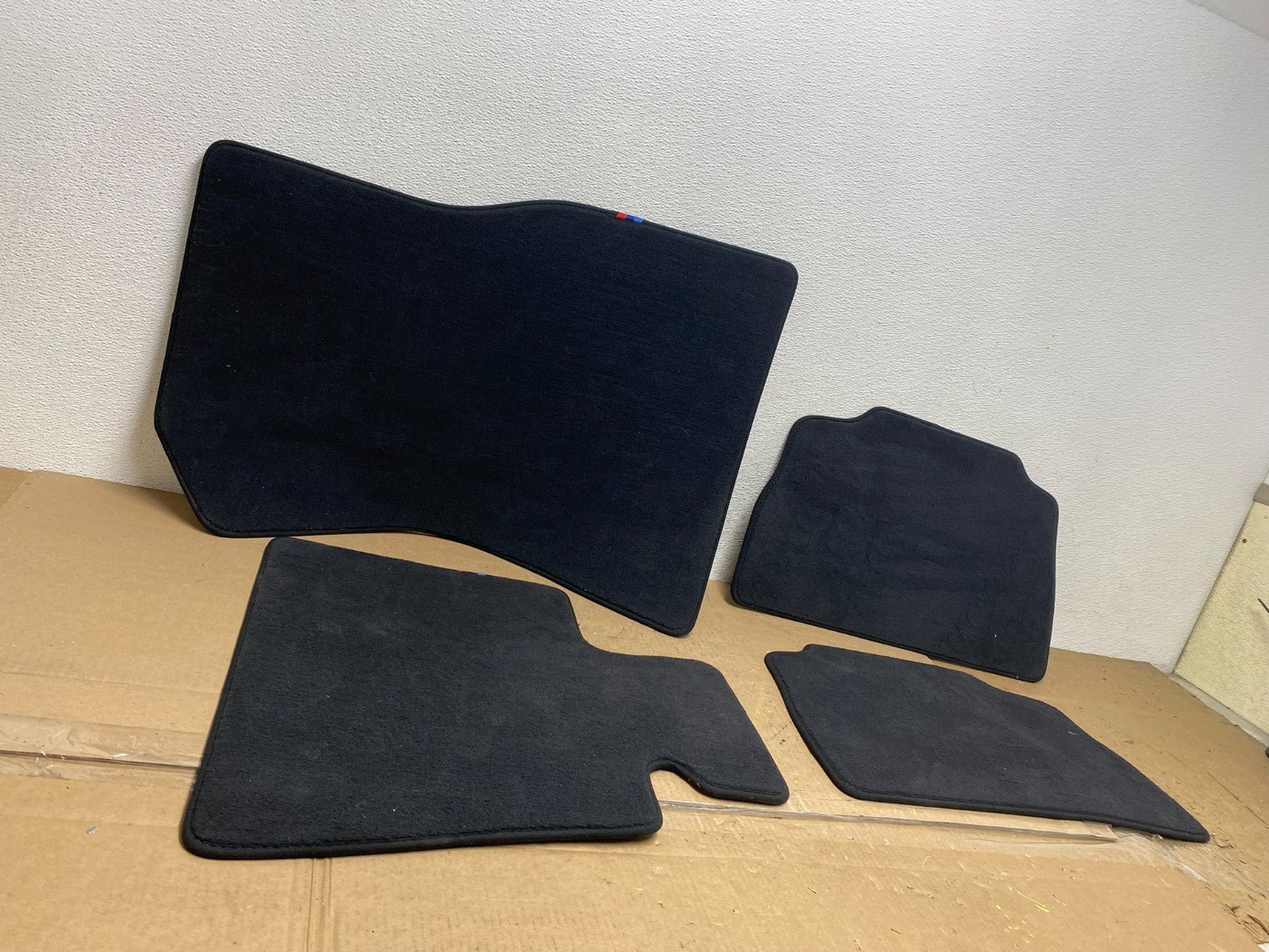 2020 to 2024 Bmw X6M Front And Rear Floor Mat Set Black AE6901 DG2