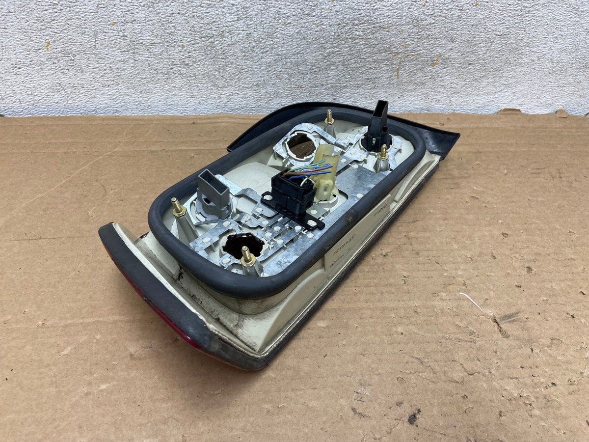 1992 to 1998 BMW 3-Series E36 M3 Coupe Right Passenger RH Tail Light AH8469 LK4