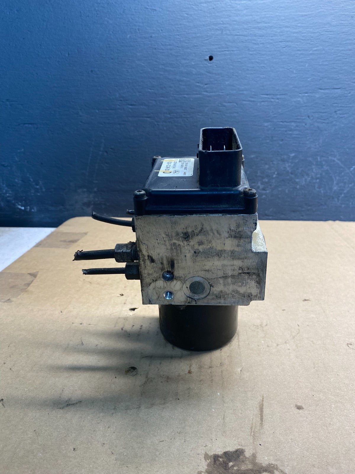 2005 2006 2007 Ford F250 F350 SD ABS Anti Lock Brake Pump Module AC0943  DG2