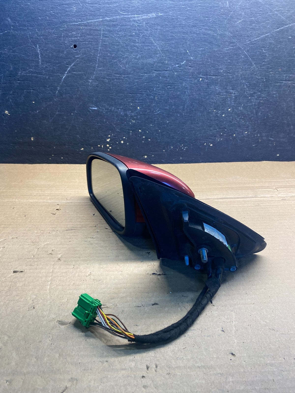 2004 - 2006 Volvo S60 Left Driver LH Front Door View Mirror OEM AA3143 MS11