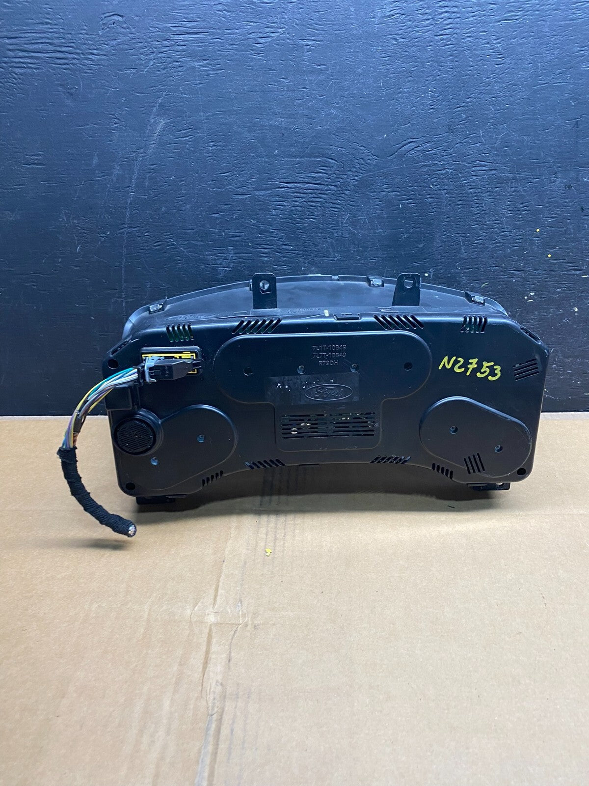 2007 to 2014 Ford Expedition Speedometer Cluster Gauge N2753 PS5